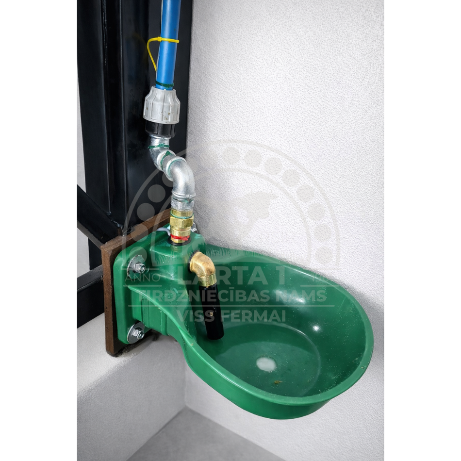 Heated drinker HP20, 24 V, 73 W, with pipe heating function